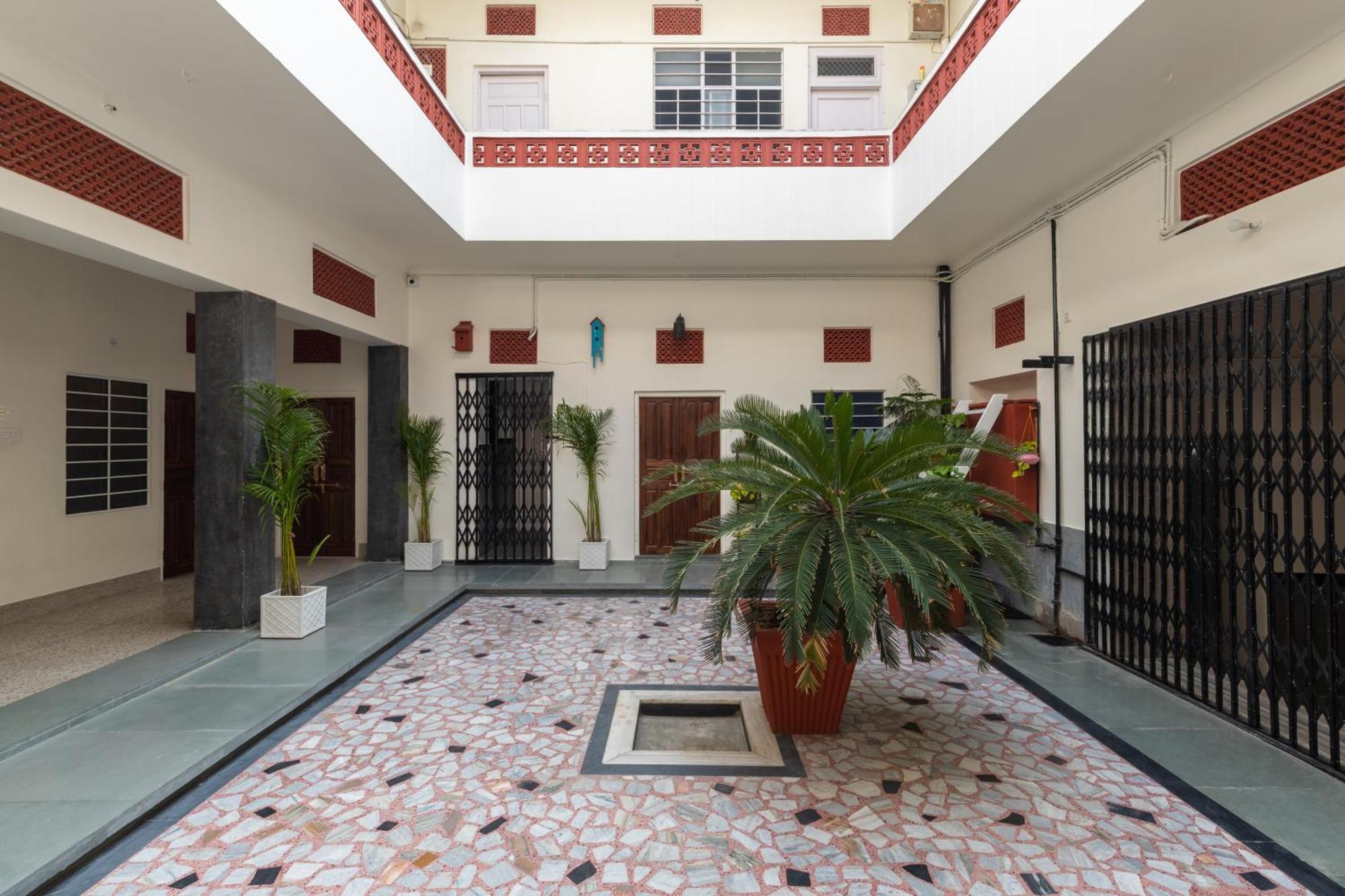 Heart Of The City Homestay By Rashmi Jaipur Exteriör bild