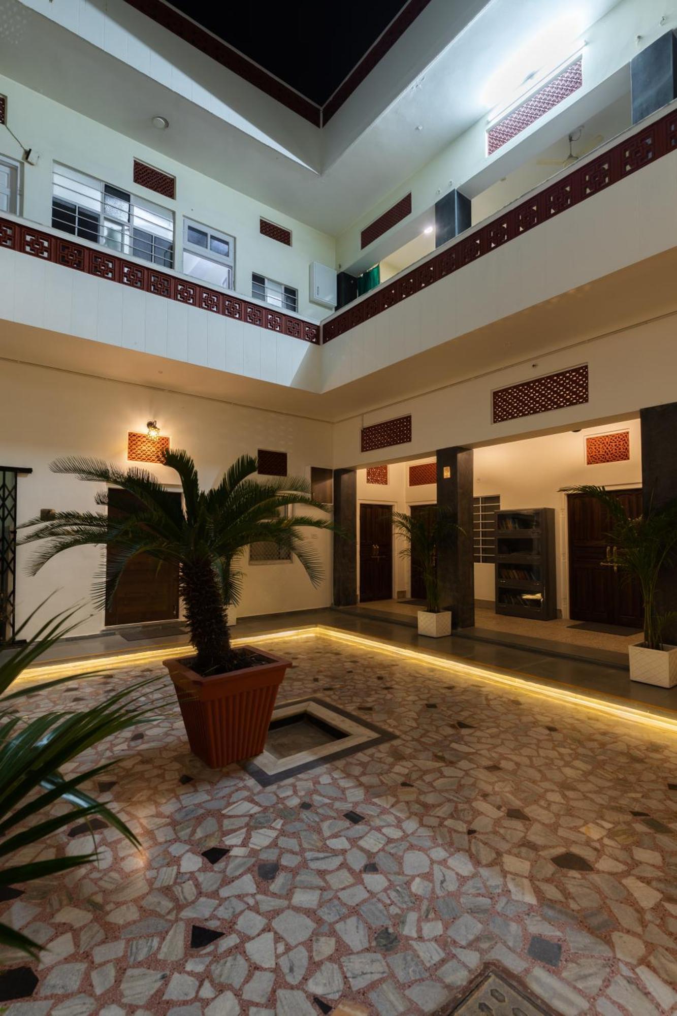 Heart Of The City Homestay By Rashmi Jaipur Exteriör bild
