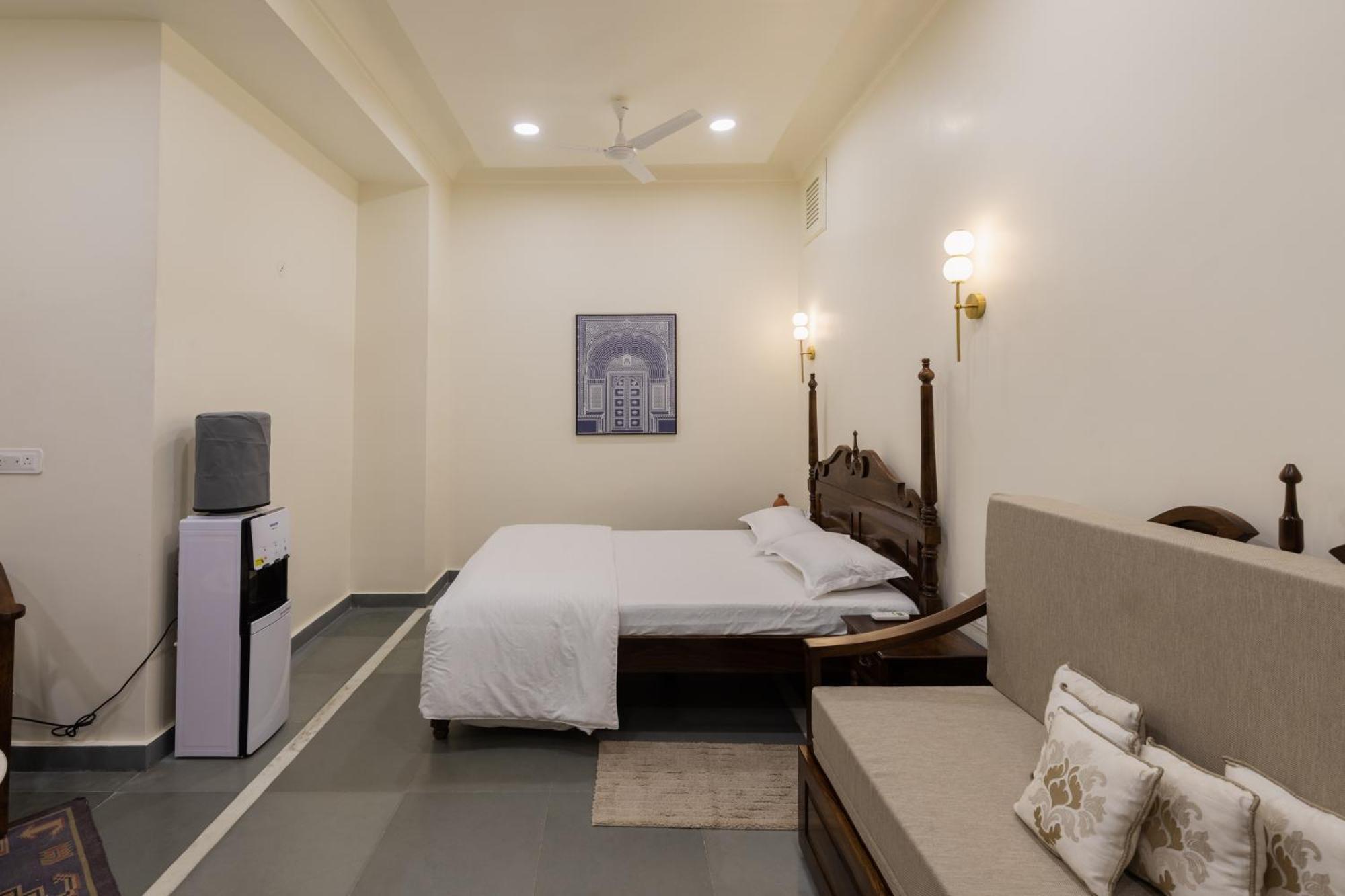 Heart Of The City Homestay By Rashmi Jaipur Exteriör bild
