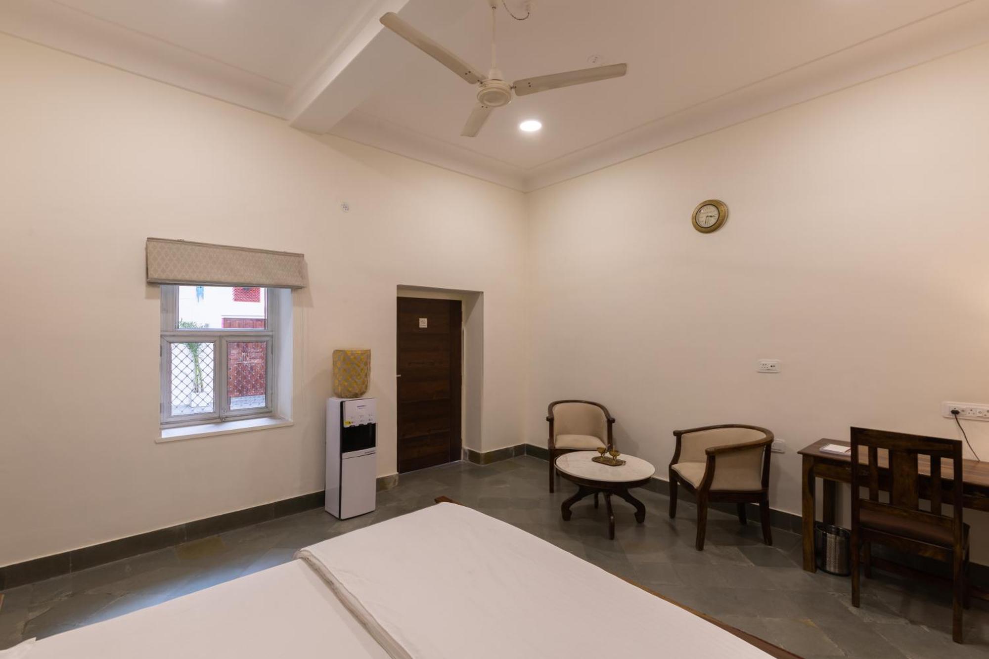 Heart Of The City Homestay By Rashmi Jaipur Exteriör bild