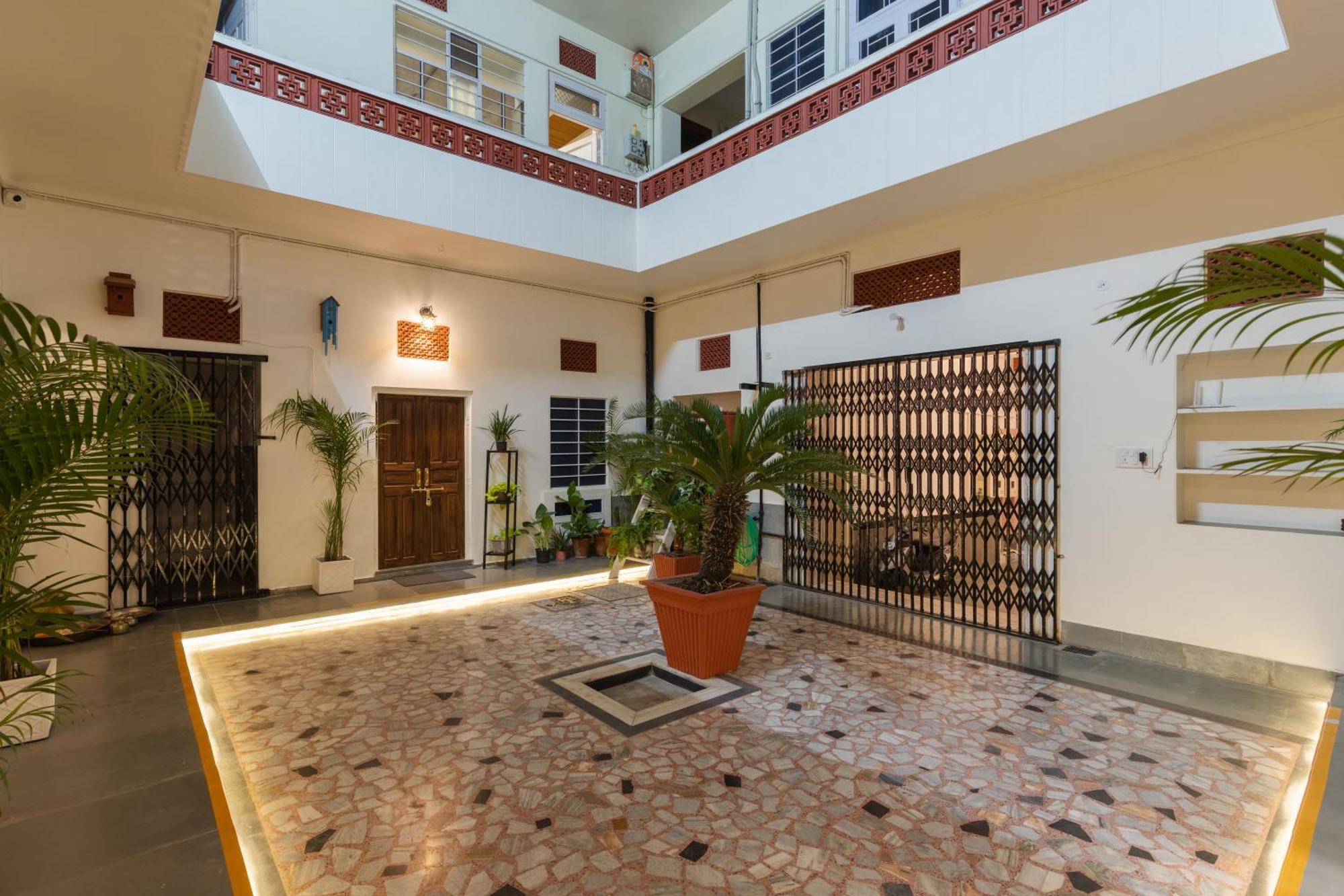 Heart Of The City Homestay By Rashmi Jaipur Exteriör bild