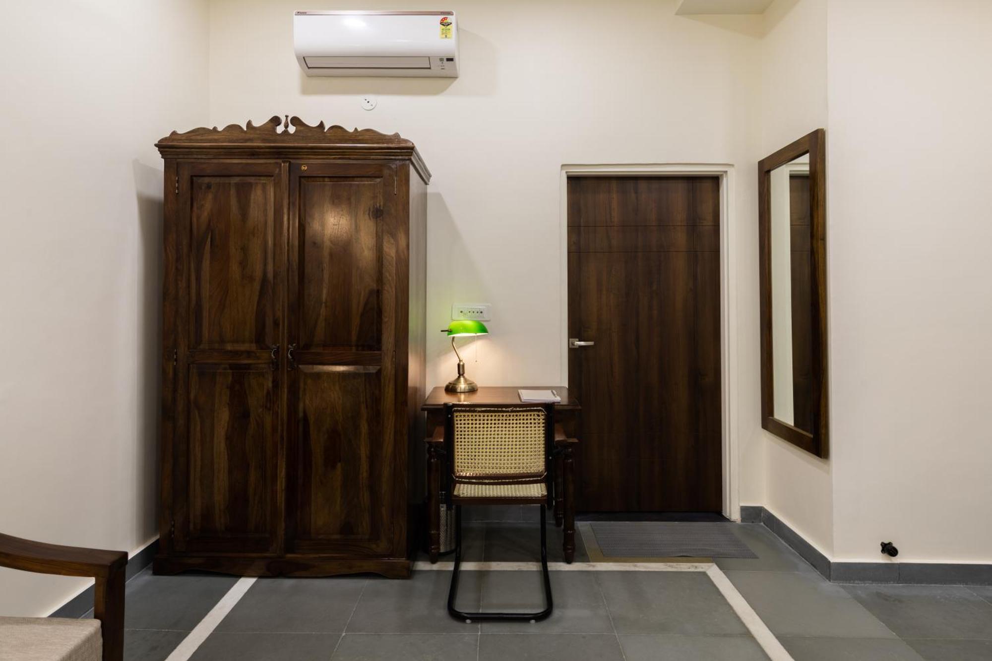 Heart Of The City Homestay By Rashmi Jaipur Exteriör bild