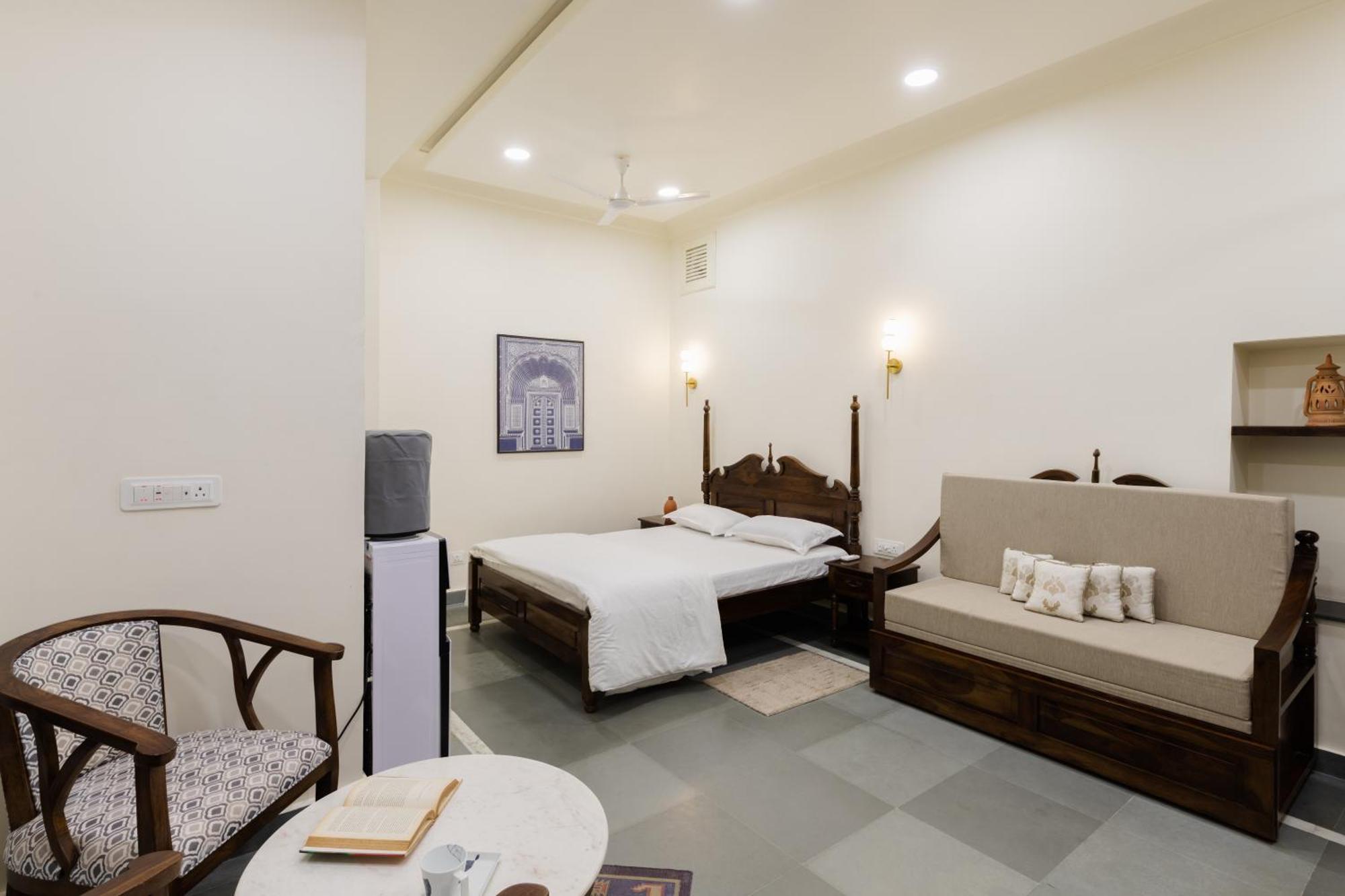 Heart Of The City Homestay By Rashmi Jaipur Exteriör bild